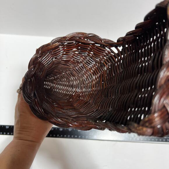 wicker rattan cornucopia wall pocket hang basket horn of plenty rustic woven - Picture 12 of 16